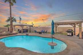 Havasu Haven w/ Pool, Spa, & Firepit